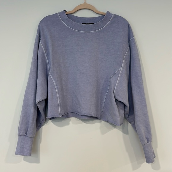 Forever 21 crop crew with cute design size Large - Picture 1 of 3